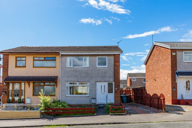 3 bed property, in Hillview Crescent, £160,000