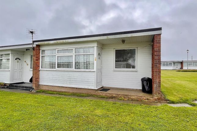 2 bed property, in Sunbeach Holiday Park, £18,000