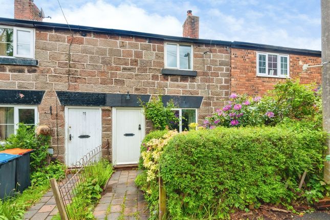 1 bed property, in Top Road, £180,000