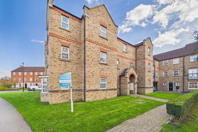 2 bed property, in Warren Lane, £80,000