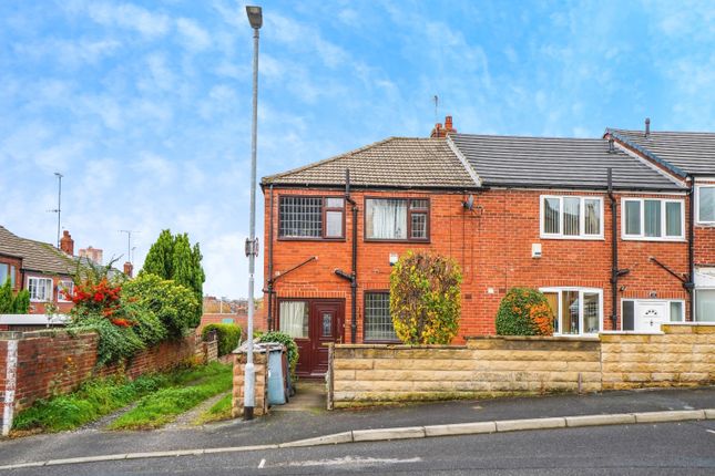 3 bed property, in School Street, £210,000