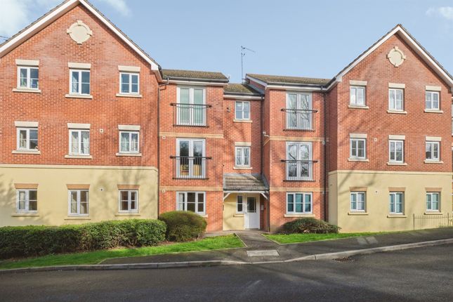 2 bed property, in Newton Road, £110,000