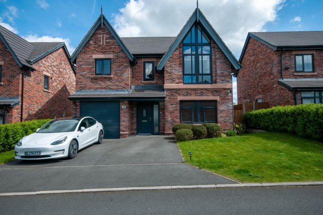 4 bed property, in Holcombe Grove, £595,000