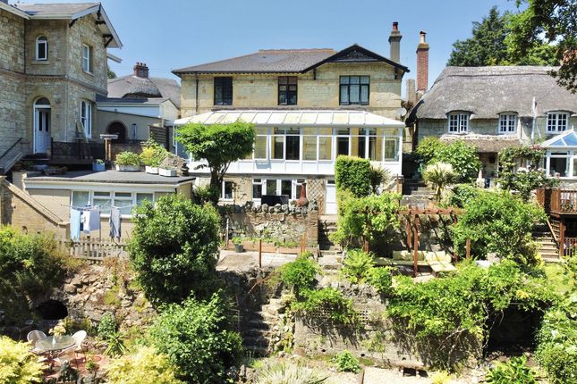 3 bed property, in Church Road, £425,000