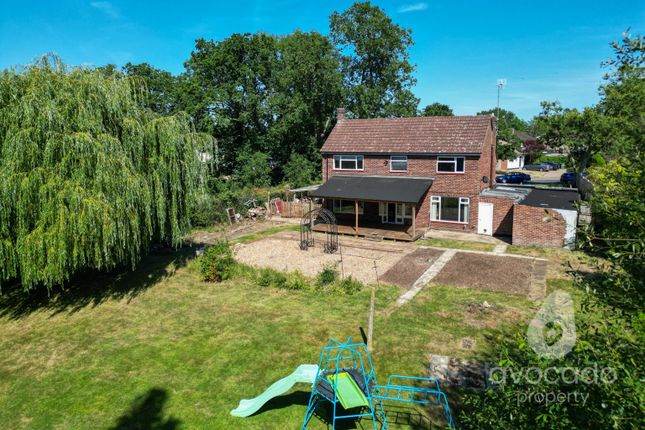 4 bed property, in Darby Green Lane, £750,000