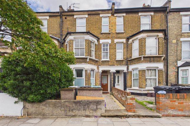 2 bed property, in North Grove, £400,000