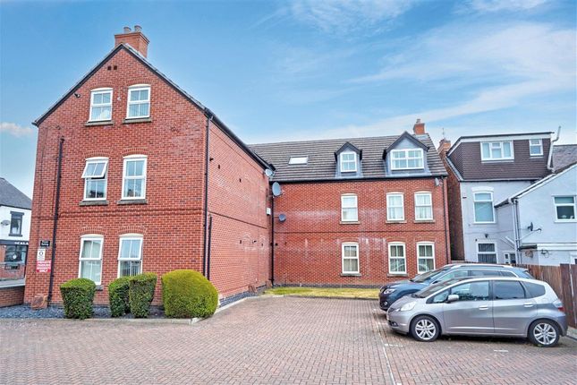 2 bed property, in Wyggeston Street, £65,000