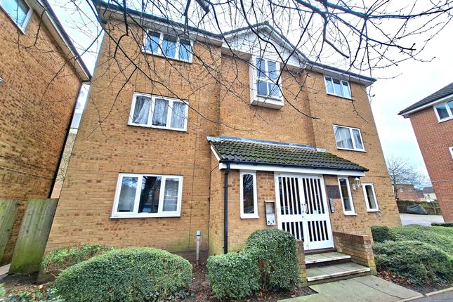 2 bed property, in Flamborough Close, £80,000