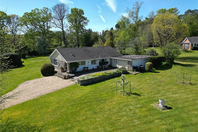5 bed property, in Manor Farm Road, £750,000