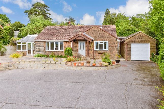 2 bed property, in Lower Street, £625,000