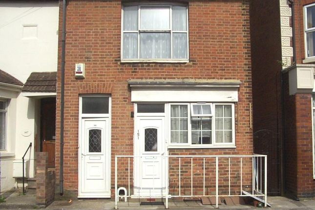 2 bed property, in Grosvenor Road, £159,950