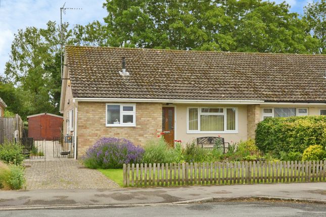2 bed property, in Milford Avenue, £425,000