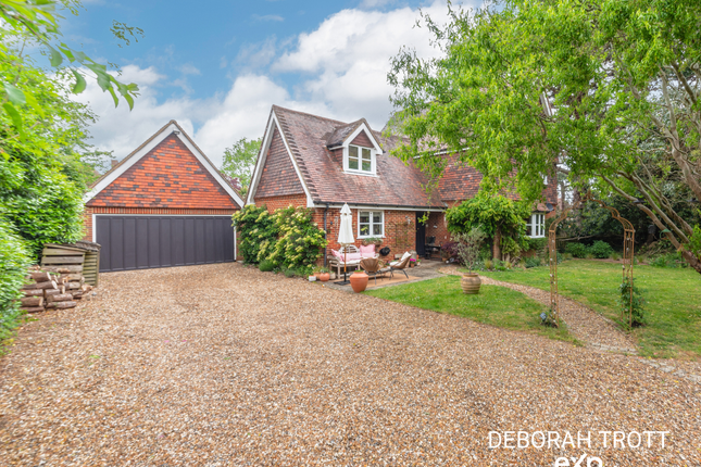 4 bed property, in Waterloo Road, £950,000