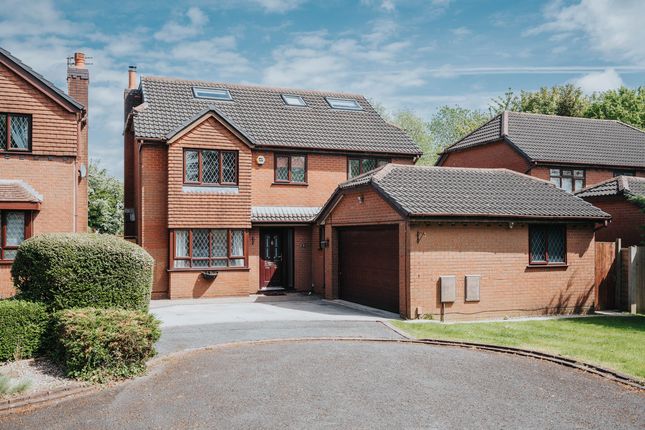 6 bed property, in Sandybrook Close, £450,000