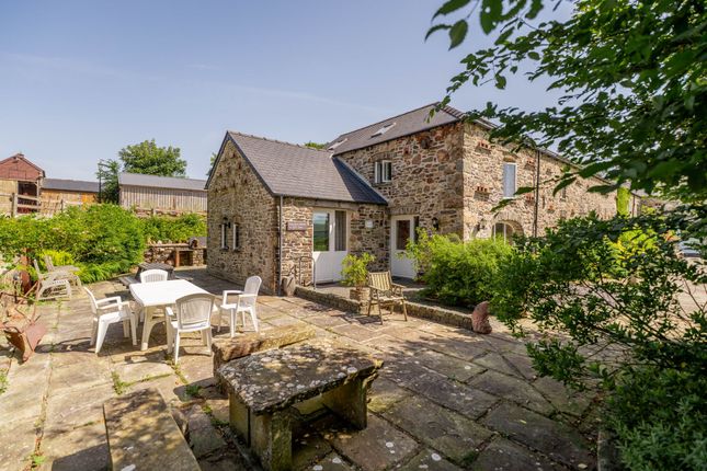 3 bed property, in Pen Y Cwm, £400,000