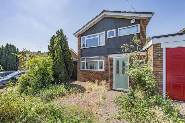 3 bed property, in St. Peters Close, £575,000