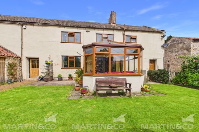 4 bed property, in Main Street, £450,000