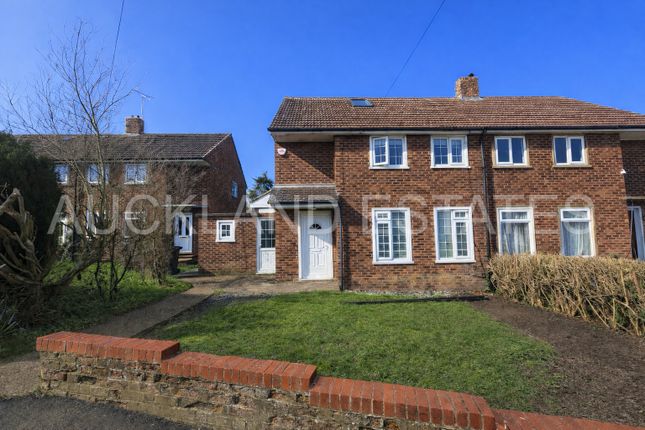3 bed property, in Brookside, £500,000