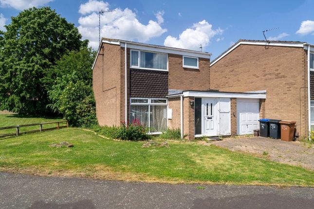 Studio, in 1 Knights Court, £150,000