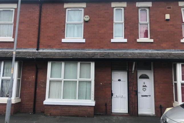 4 bed property, in Rosebery Street, £290,000