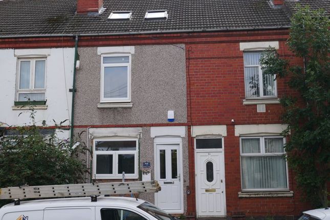 5 bed property, in Hearsall Lane, £320,000
