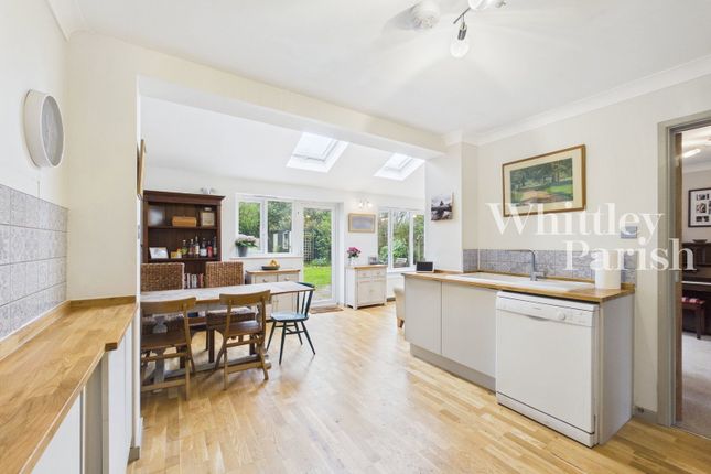 3 bed property, in Chapel Street, £375,000