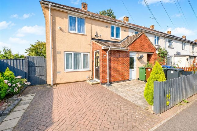 3 bed property, in Buckfast Square, £215,000