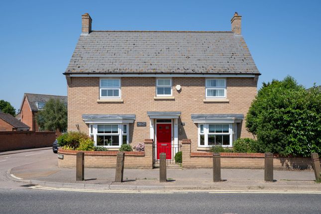 4 bed property, in High Street, £650,000