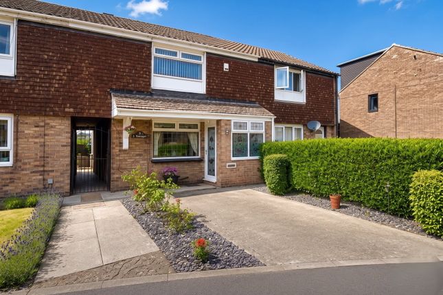 2 bed property, in Birch Tree Road, £140,000