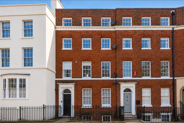 1 bed property, in Hawley Square, £200,000
