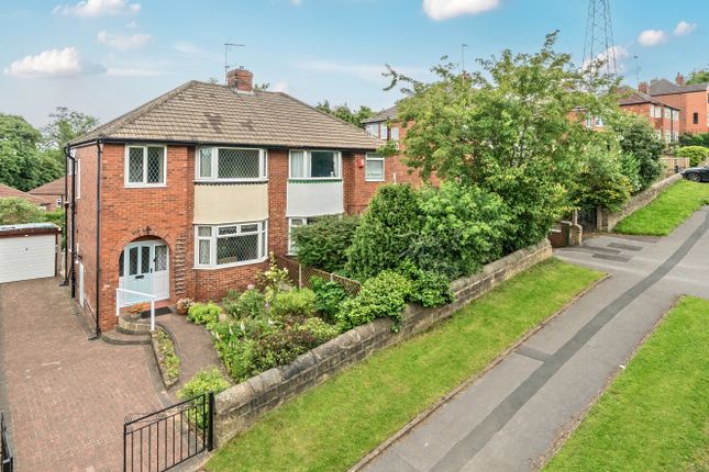 3 bed property, in Cockshott Lane, £230,000