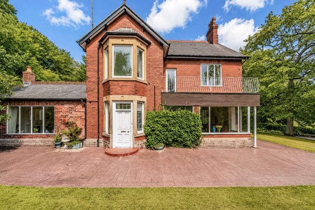 4 bed property, in Dawson Lane, £995,000