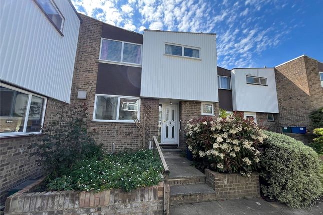 3 bed property, in Regency Walk, £375,000