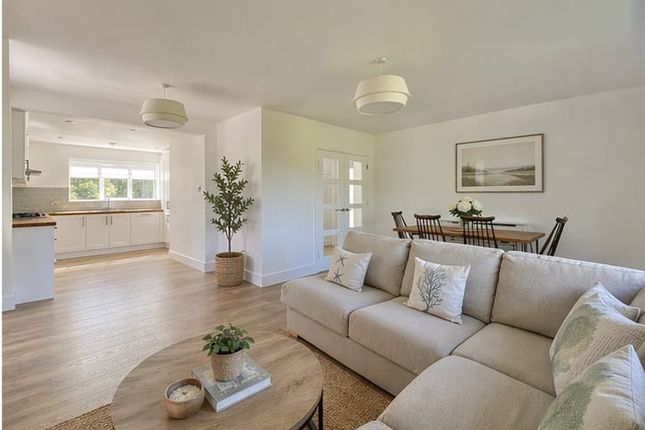 3 bed property, in Clarendon Court 16 Clarendon Road, £395,000