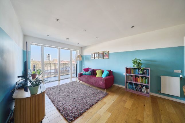 2 bed property, in Prospect Row, £575,000