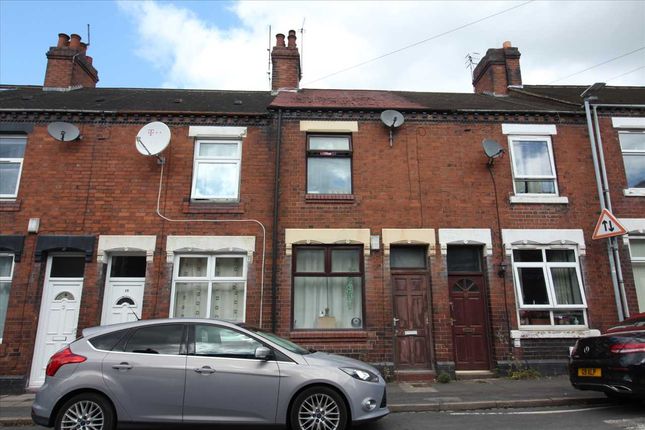 2 bed property, in Nash Peak Street, £75,000