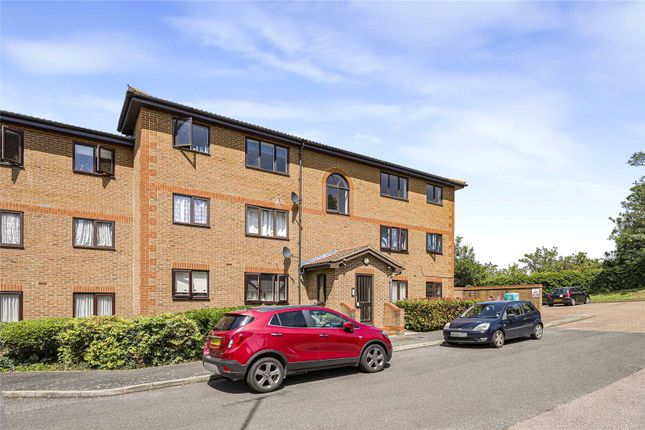 1 bed property, in Winston Close, £130,000
