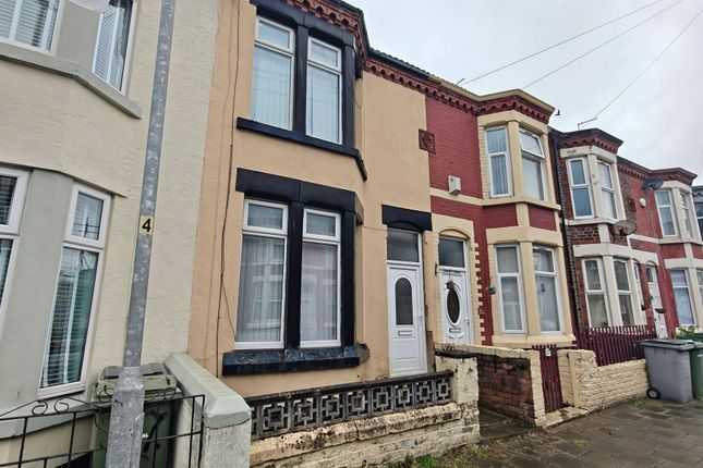 3 bed property, in Lea Road, £100,000