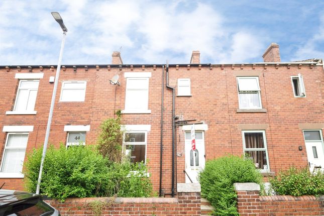 3 bed property, in Industrial Street, £100,000