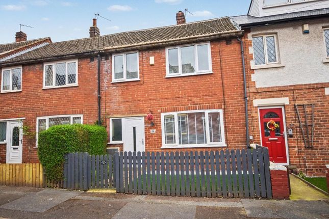 3 bed property, in Clifton Place, £220,000