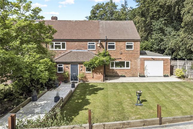 4 bed property, in Highmoor, £1,195,000