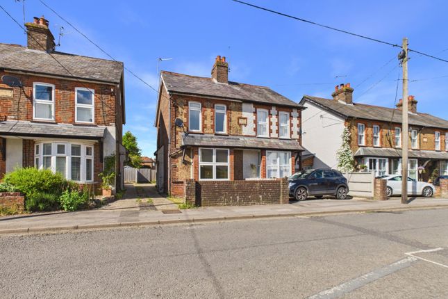 3 bed property, in High Street, £425,000