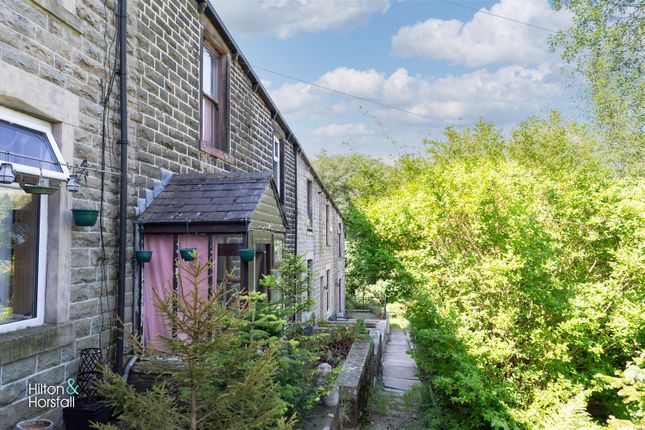 2 bed property, in North View, £90,000