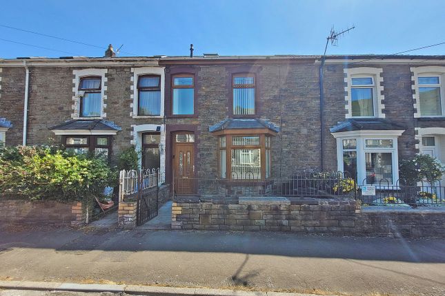 2 bed property, in St John Street, £179,950