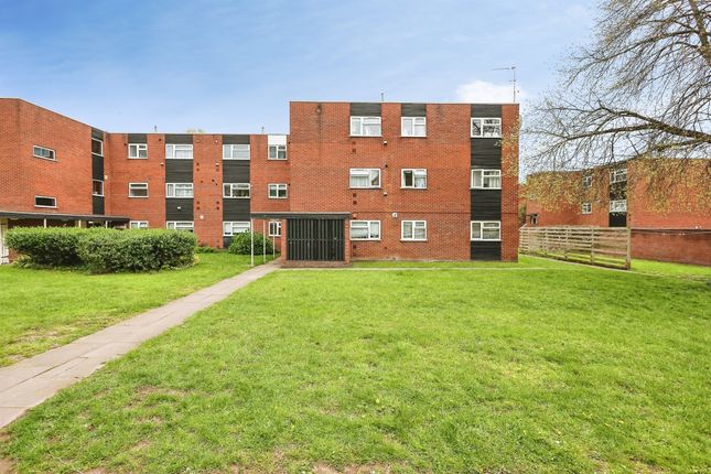 2 bed property, in Springthorpe Green, £125,000