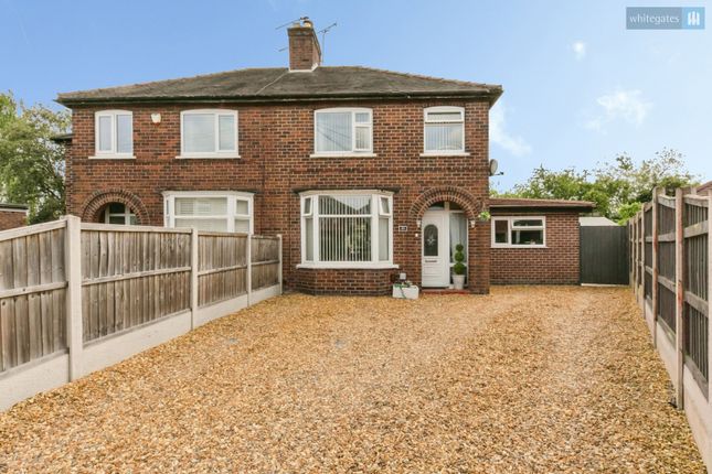 3 bed property, in Bedford Gardens, £260,000