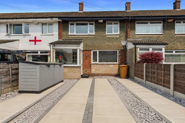 3 bed property, in Turner Street, £200,000