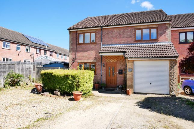 4 bed property, in St. Catherines Close, £349,950