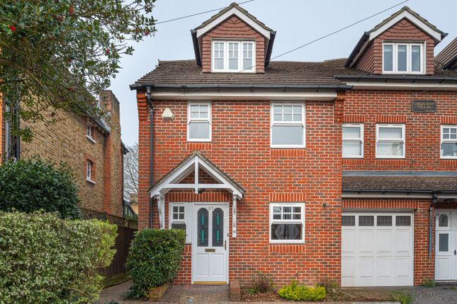 4 bed property, in Crescent Road, £750,000