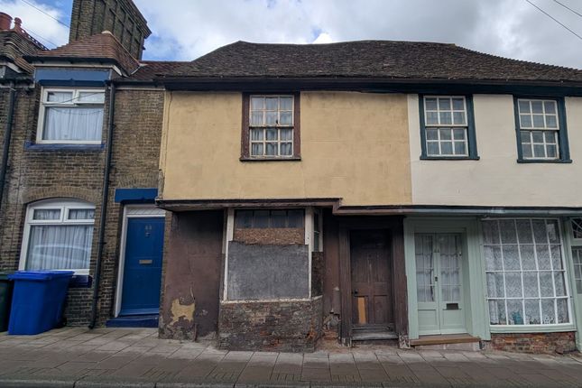 3 bed property, in 46 High Street, £55,000